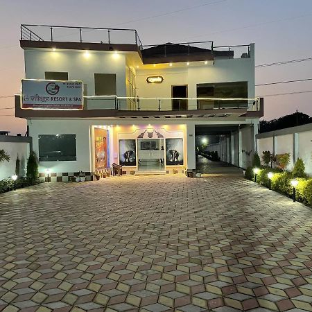 Sumedha G Village Resort And Spa Raiwala Esterno foto