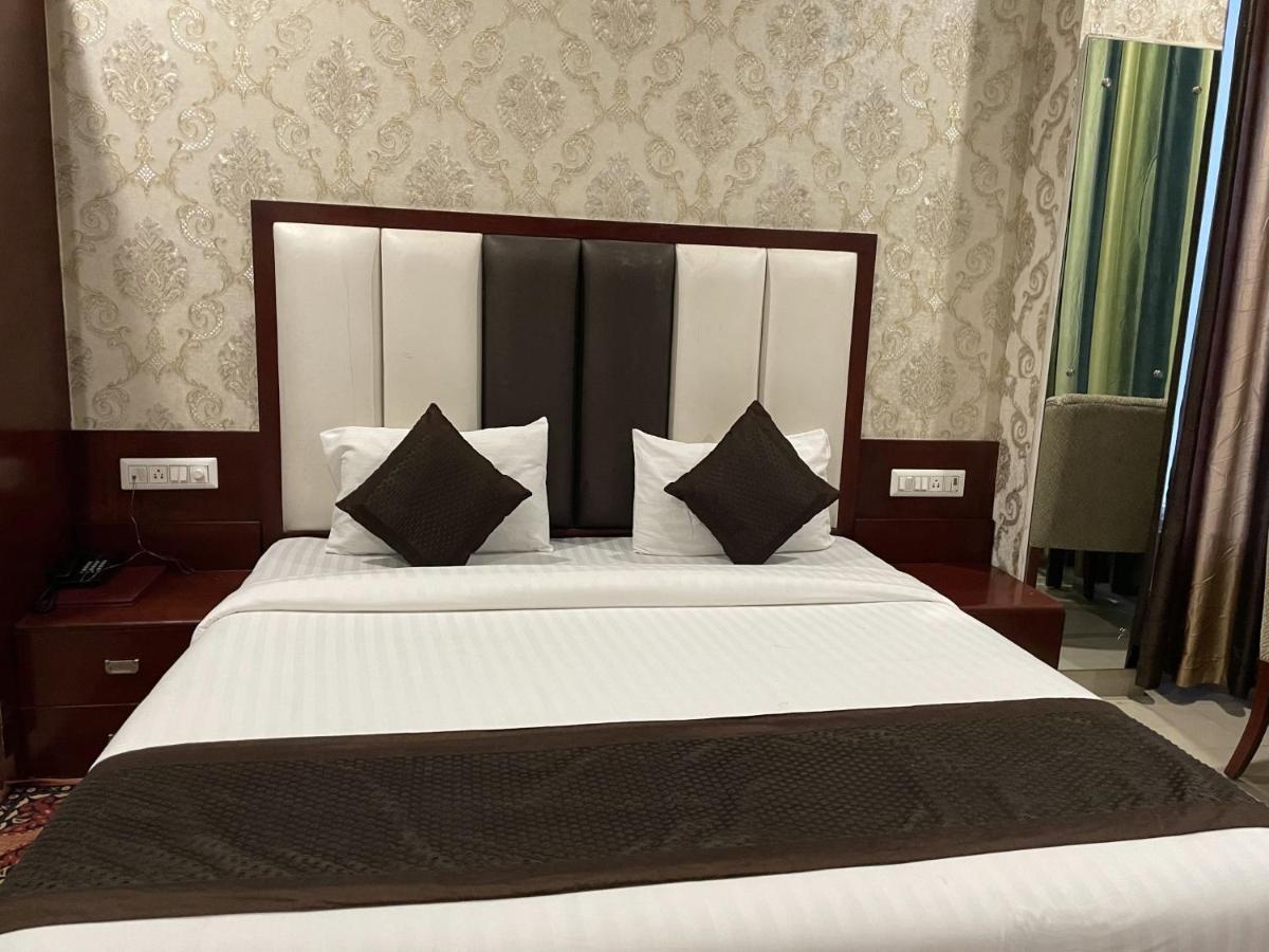 Sumedha G Village Resort And Spa Raiwala Esterno foto