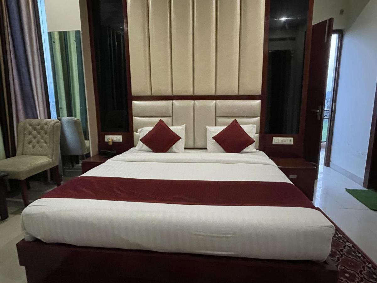 Sumedha G Village Resort And Spa Raiwala Esterno foto