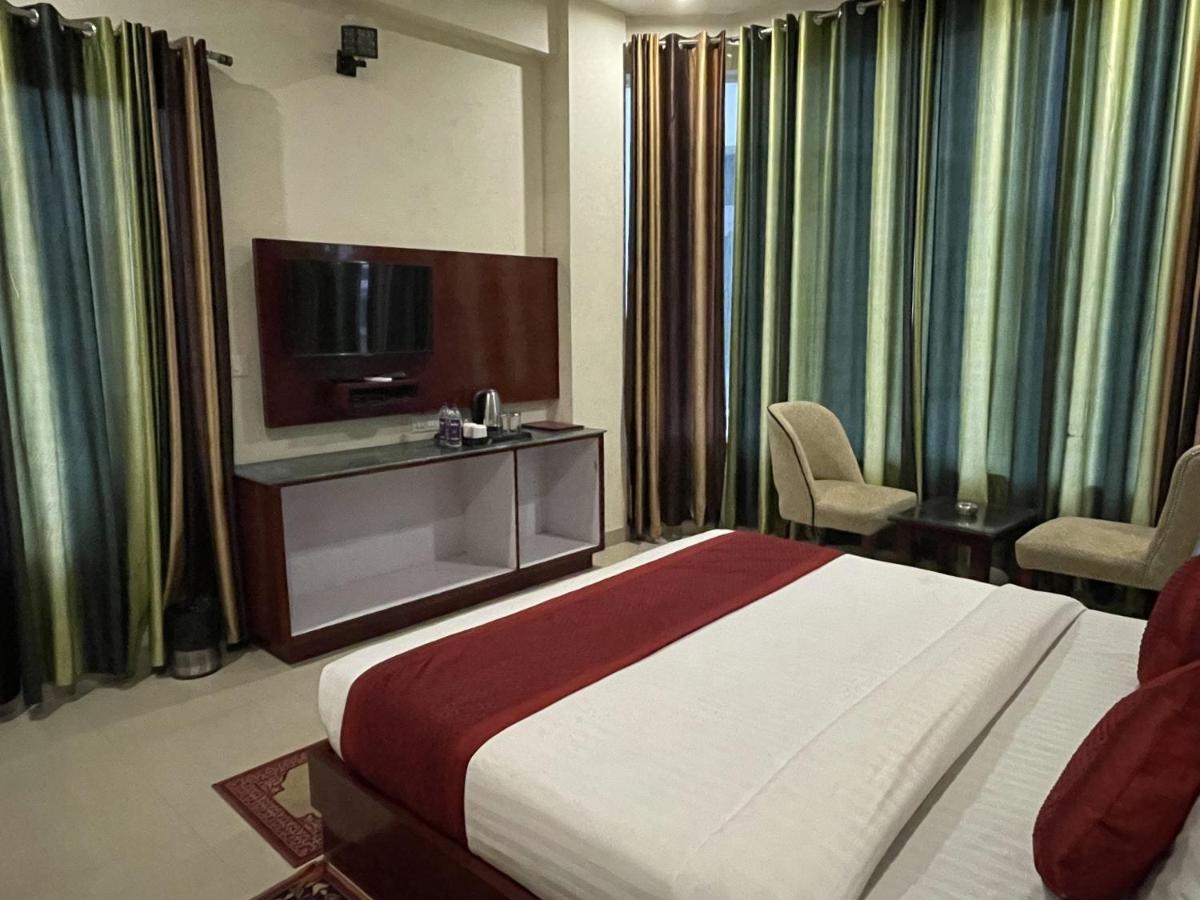 Sumedha G Village Resort And Spa Raiwala Esterno foto