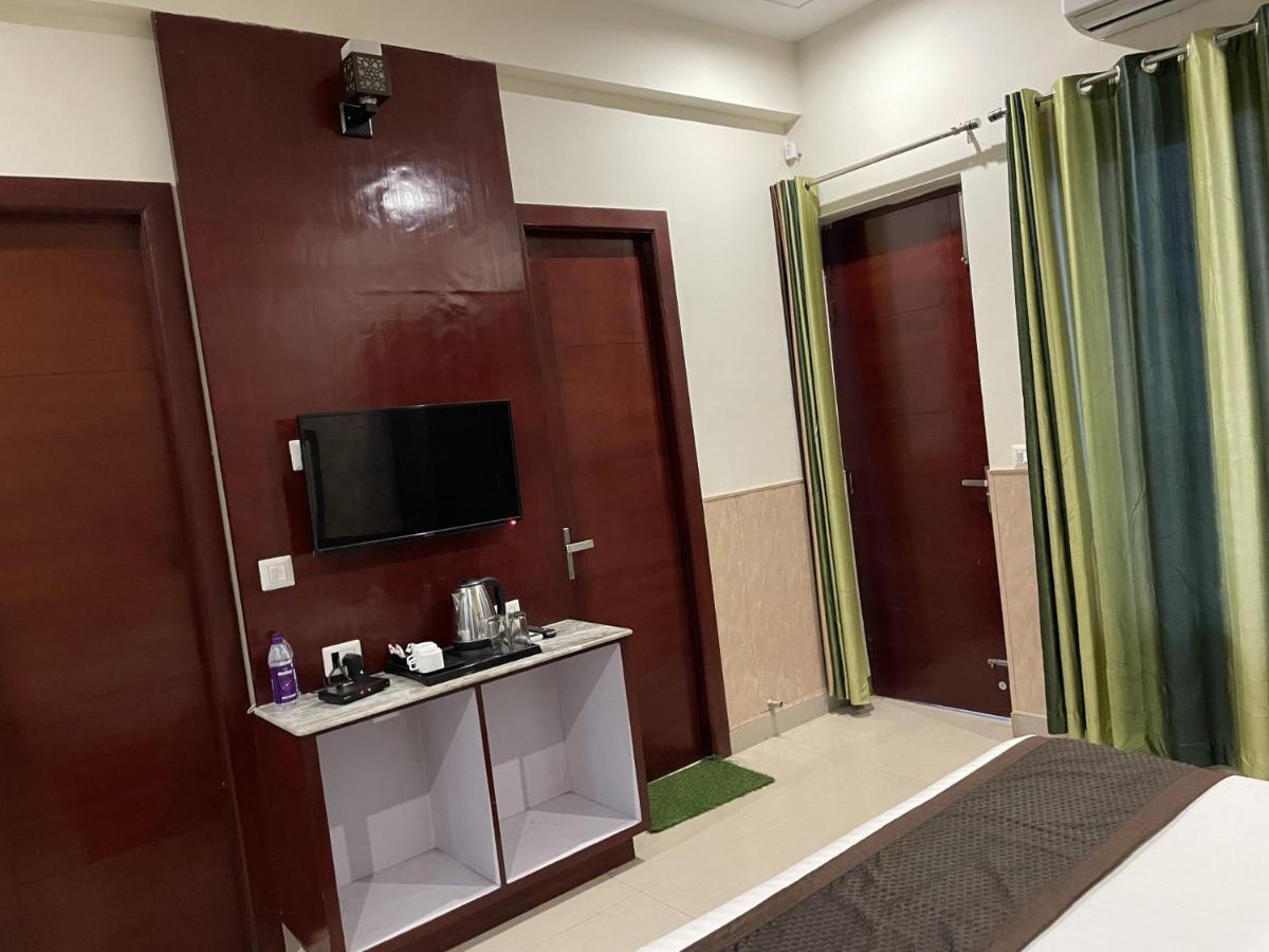 Sumedha G Village Resort And Spa Raiwala Esterno foto