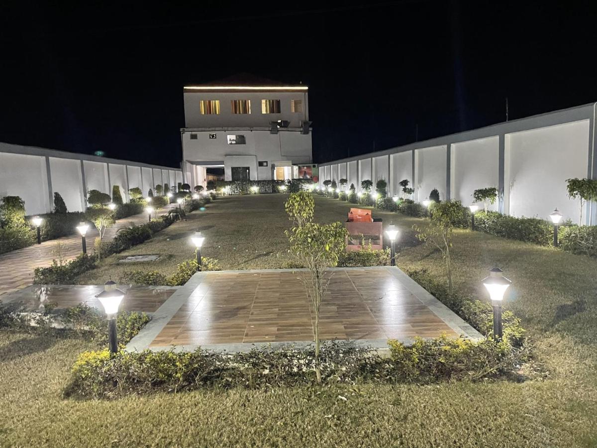 Sumedha G Village Resort And Spa Raiwala Esterno foto